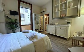 Charming Studio Next To The Duomo